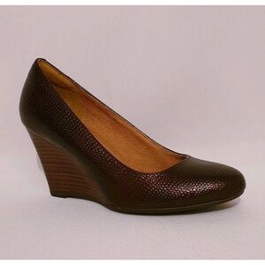 Clarks Deep Purple Wedge Shoes